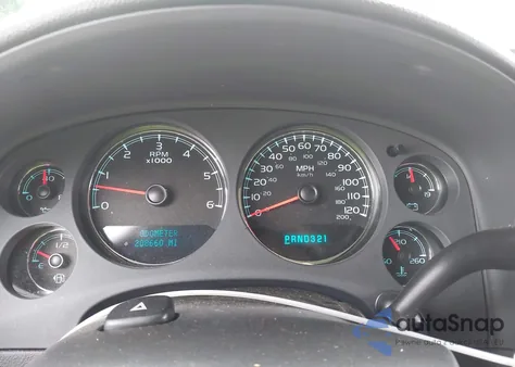 2008 Chevrolet Tahoe C1500 из США, поврежденный, VIN 1GNFC13058R255986